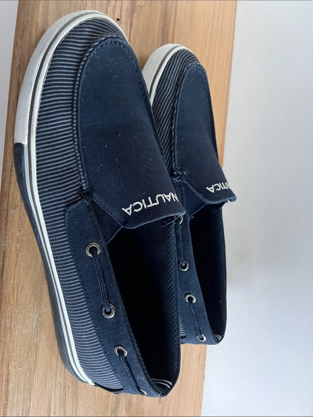 Nautica slip boat